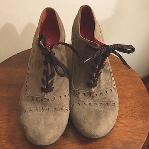 Amalfi by Rangoni Suede bootie